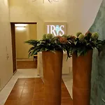 Iris *